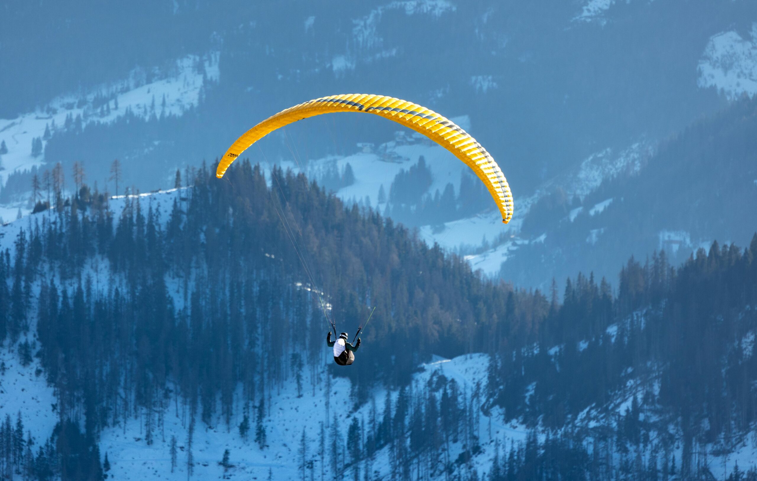 Paragliding adventure photo