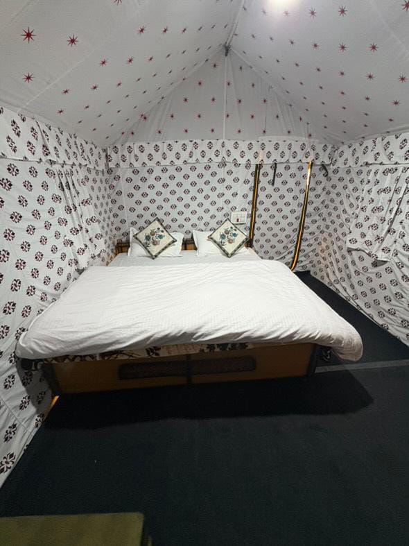 Mok Vyas Camping