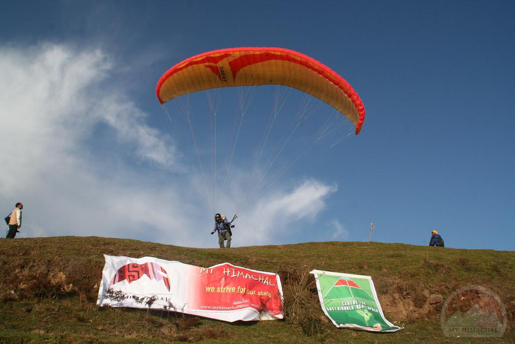 Bir Billing paragliding view