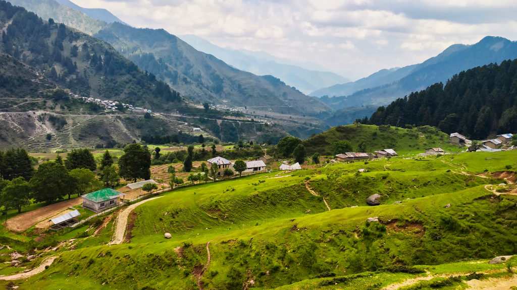 Rajgundha Valley near Bir